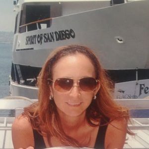 Meet your Posher, Monica